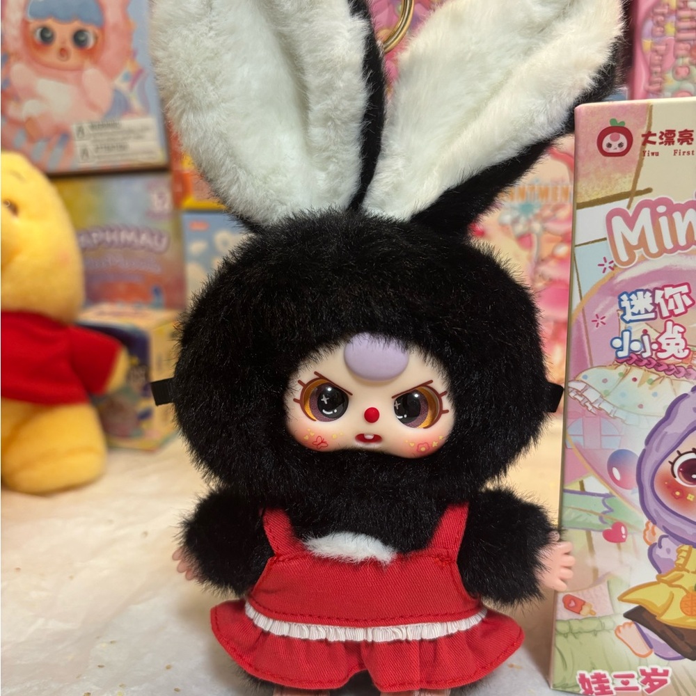 Adorable BB3 “Ink Black” Bunny Mini Tiny Rabbit with Special Eyes 👀 - Picture 4 of 6